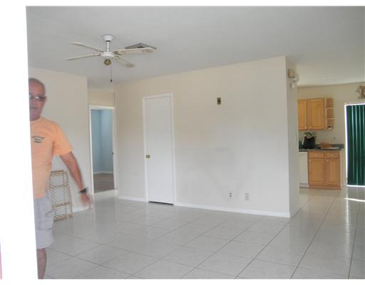 1111 Pineway Drive Haverhill, FL 33417 - Photo 4 of 13 Additional Photo