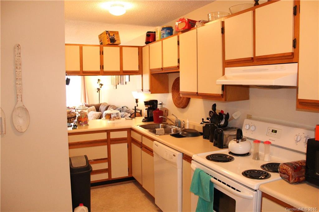 185 Weston Road Arden, NC 28704 - Photo 8 of 15 Gallery Image 8