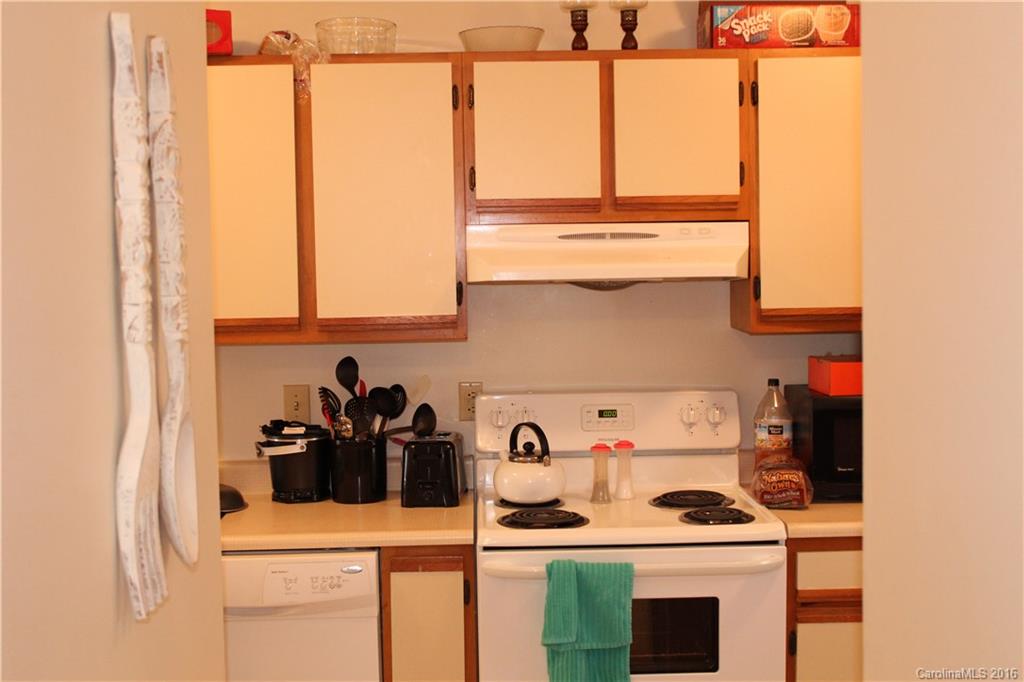 185 Weston Road Arden, NC 28704 - Photo 9 of 15 Gallery Image 9