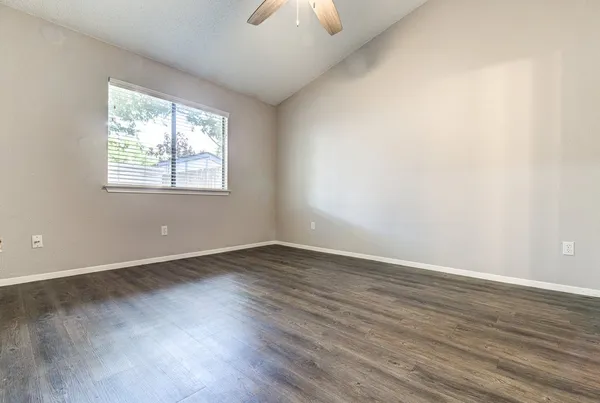 $1,900 | 12922 Meehan Drive, Austin, TX 78727