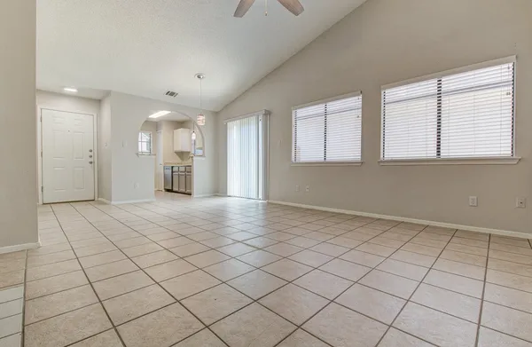 $1,900 | 12922 Meehan Drive, Austin, TX 78727