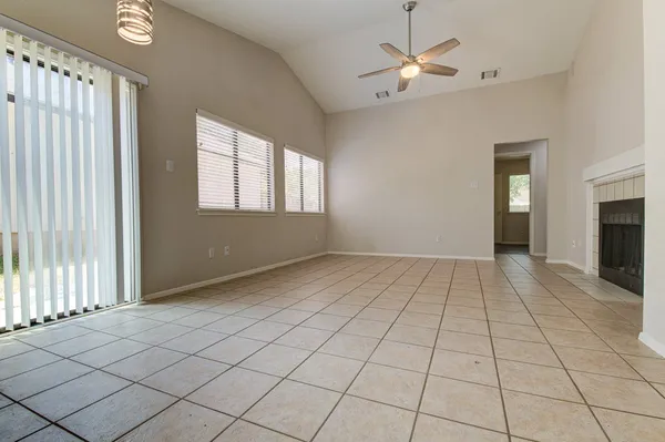 $1,900 | 12922 Meehan Drive, Austin, TX 78727