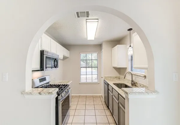 $1,900 | 12922 Meehan Drive, Austin, TX 78727