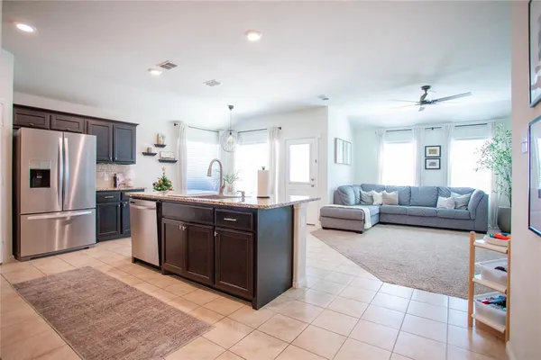 $2,150 | 6928 Helm Lane, Fort Worth, TX 76179