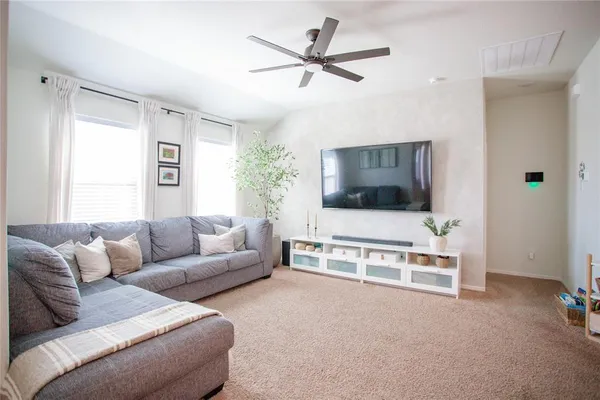 $2,150 | 6928 Helm Lane, Fort Worth, TX 76179