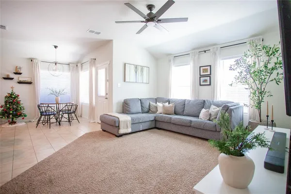 $2,150 | 6928 Helm Lane, Fort Worth, TX 76179