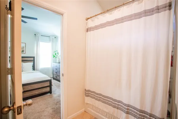 $2,150 | 6928 Helm Lane, Fort Worth, TX 76179