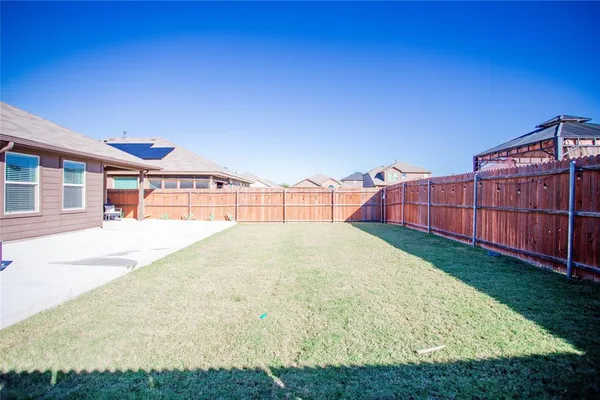 $2,150 | 6928 Helm Lane, Fort Worth, TX 76179