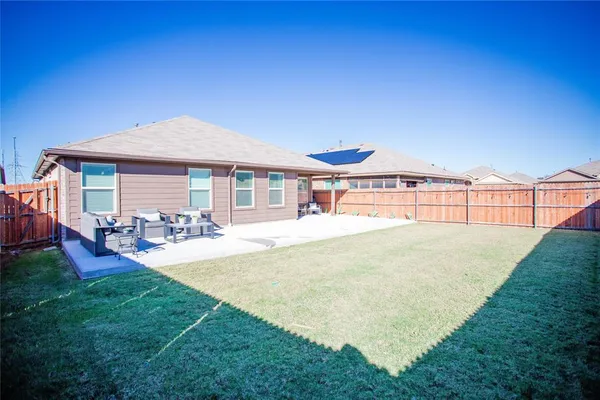 $2,150 | 6928 Helm Lane, Fort Worth, TX 76179