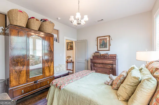 $3,900 | 1878 A Cambridge Avenue, College Park, GA 30337