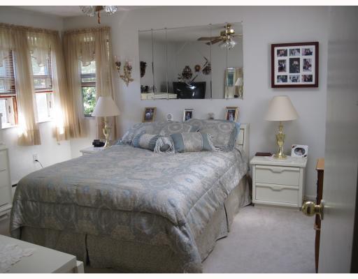 249 Spring Valley Road Jeannette, PA 15644 - Photo 5 of 10 Master Bedroom.