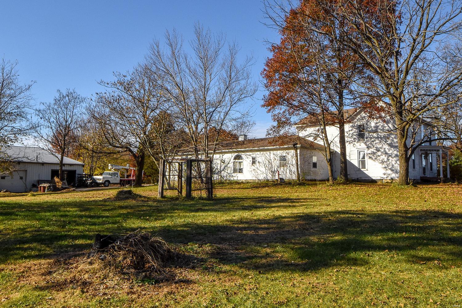 1586 Fosterburg Road Brighton, IL 62012 - Photo 26 of 27
