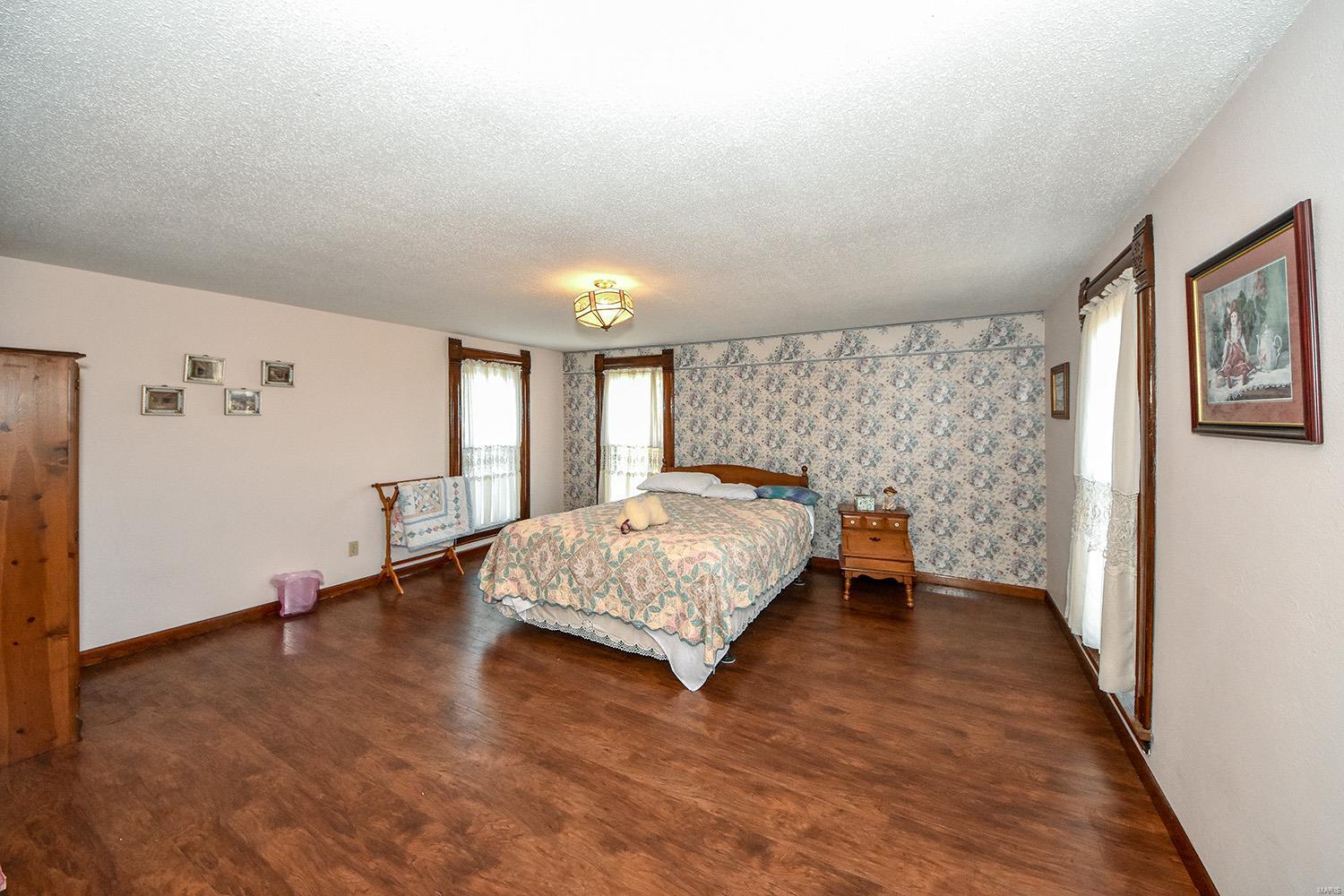 1586 Fosterburg Road Brighton, IL 62012 - Photo 8 of 27
