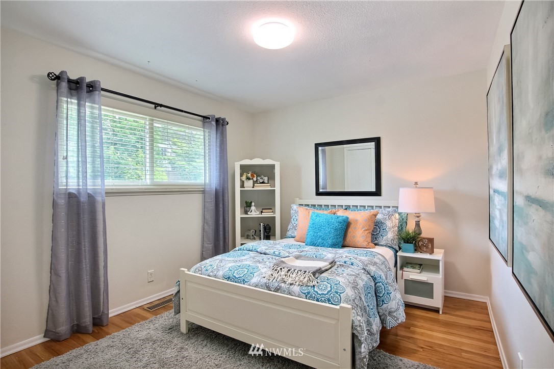 3915 Southwest Austin Street Seattle, WA 98136 - Photo 17 of 29 Gallery Image 17