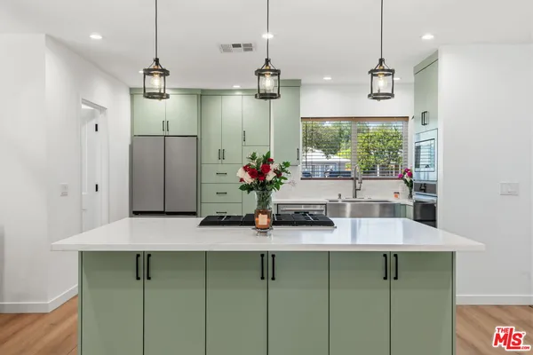 $950,000 | 7020 Oakdale Avenue, Winnetka, CA 91306
