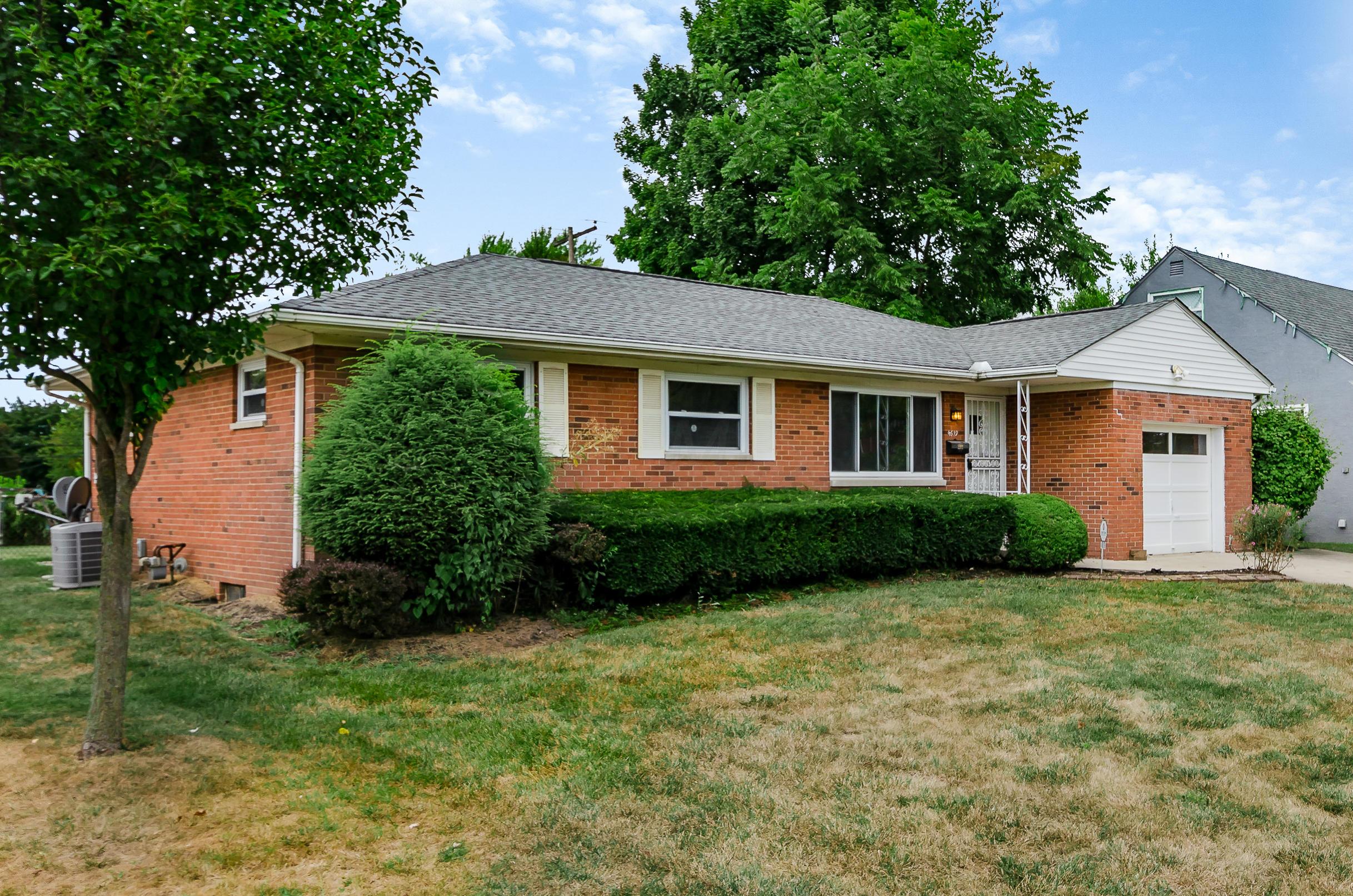 4619 Sandy Lane Road Columbus, OH 43224 - Photo 3 of 50 Gallery Image 3