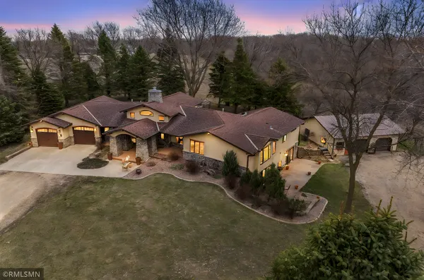 $759,000 | 60639 211th Street, Eagle Lake, MN 56024