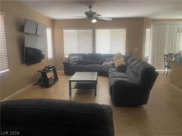 $2,295 | 7469 Calzado Drive, Las Vegas, NV 89178