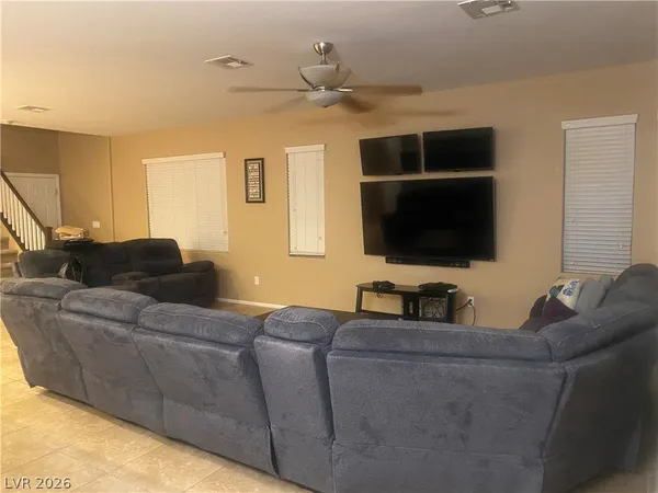 $2,295 | 7469 Calzado Drive, Las Vegas, NV 89178