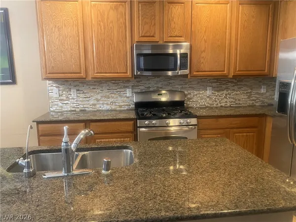 $2,295 | 7469 Calzado Drive, Las Vegas, NV 89178