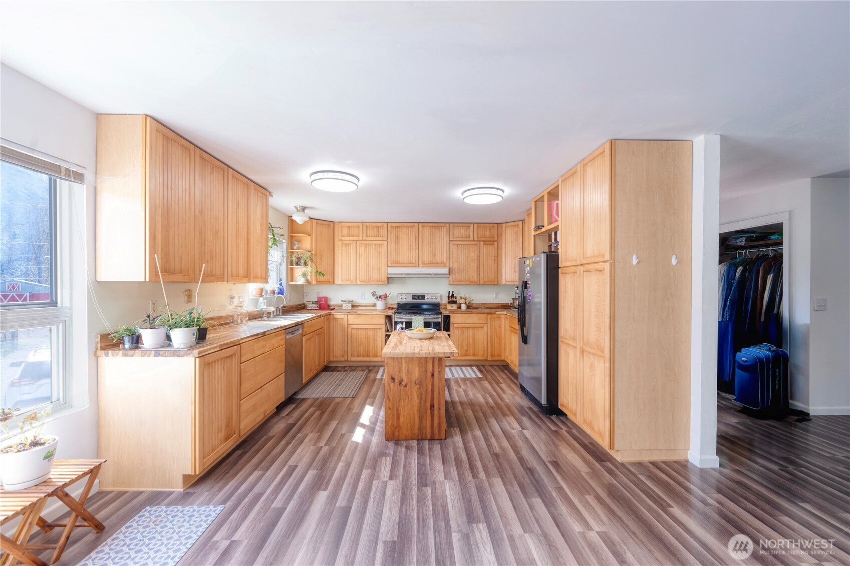 40815 Dorman Road Gold Bar, WA 98251 - Photo 5 of 25