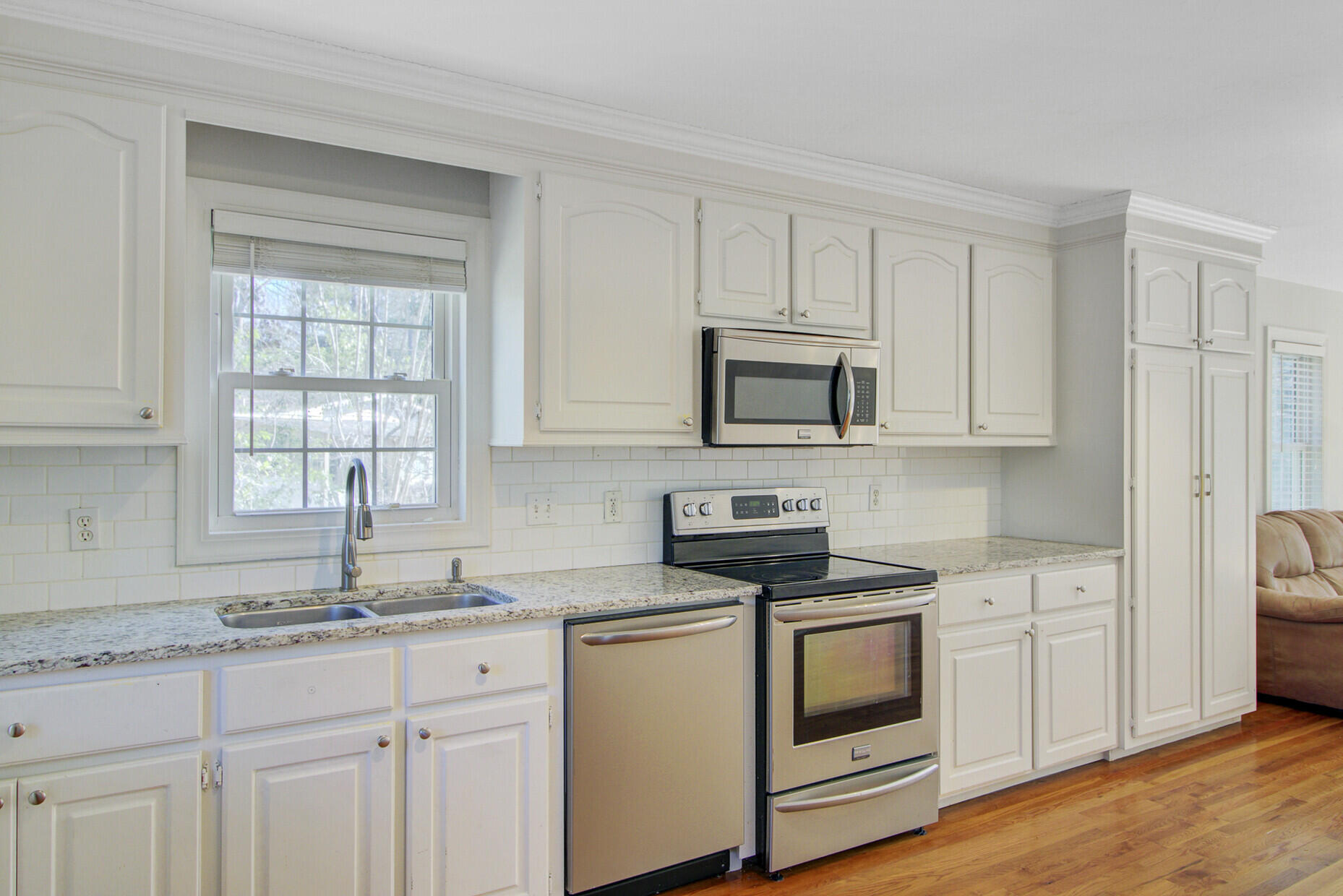 402 Golf Road Summerville, SC 29483 - Photo 11 of 43 19_19_mls