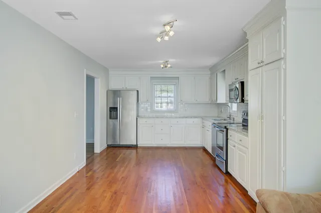 $320,000 | 402 Golf Road, Summerville, SC 29483