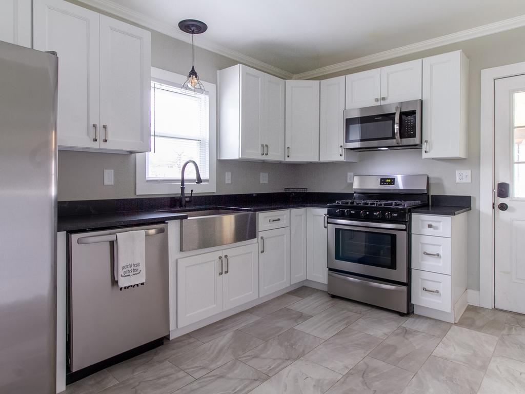 998 Marshall Road Monaca, PA 15061 - Photo 2 of 16 Gallery Image 2