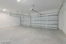 $3,200 | 3532 Stormy Creek Lane, Alva, FL 33920