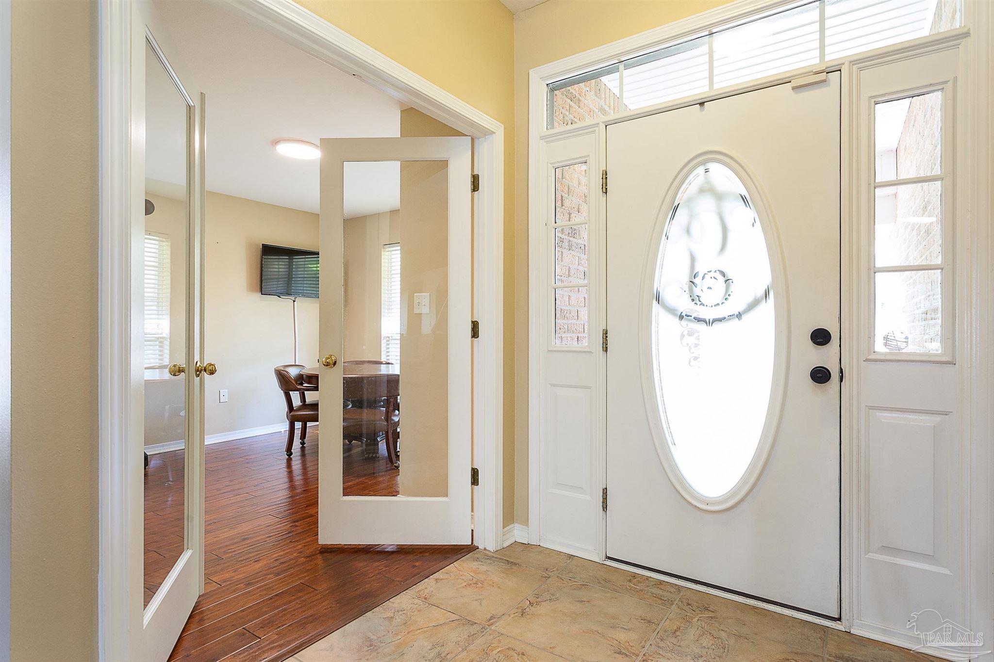 1457 Nantahala Beach Road Gulf Breeze, FL 32563 - Photo 4 of 49