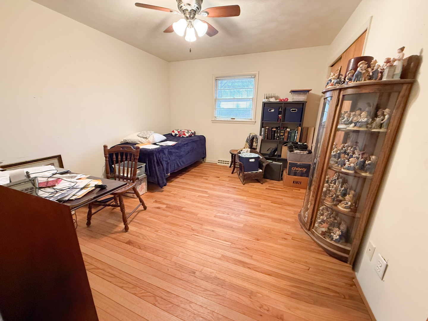 802 East 19th Street Sterling, IL 61081 - Photo 19 of 29 a living room with furniture and a flat screen tv