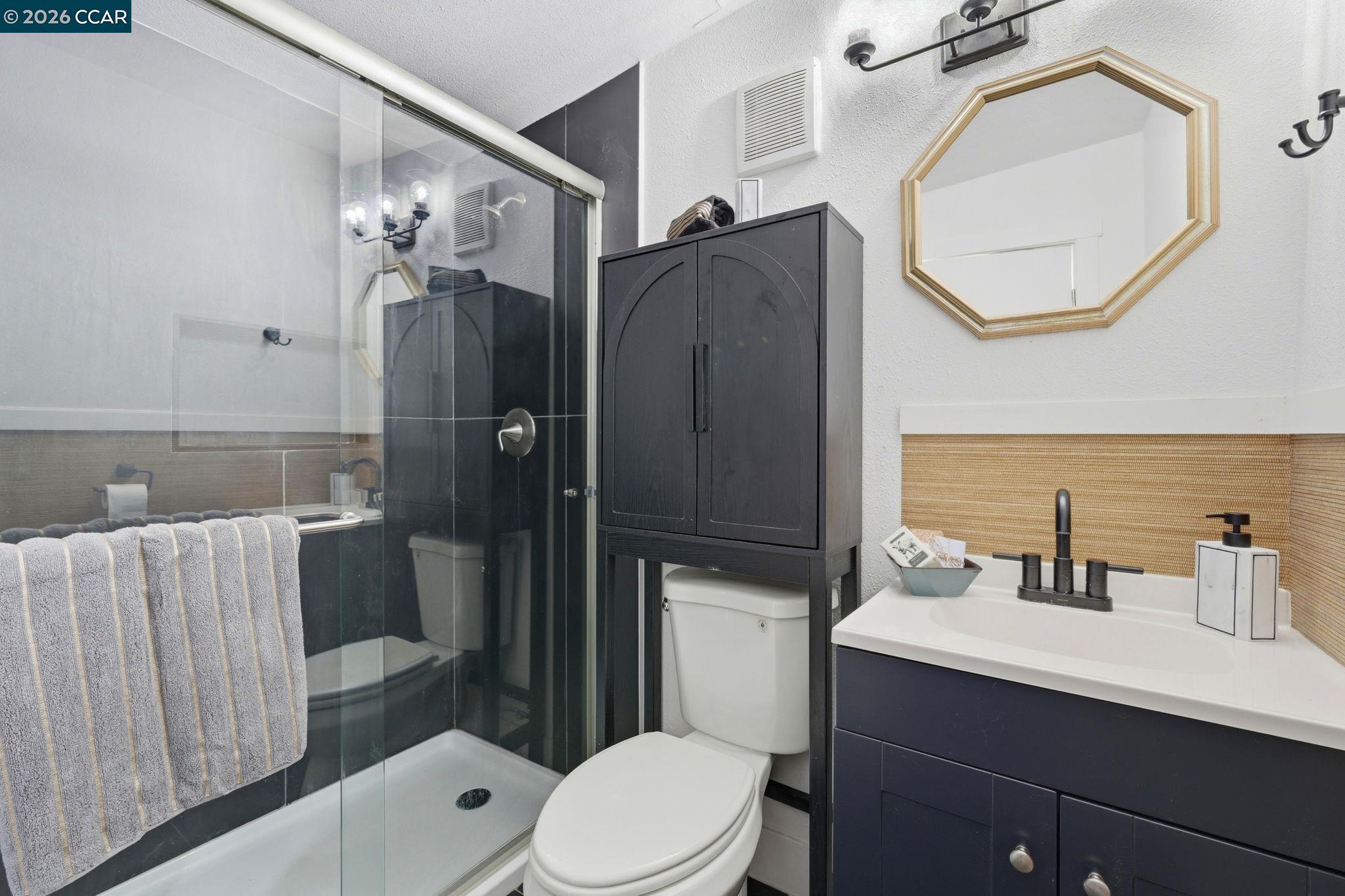 2082 Overhill Road Concord, CA 94520 - Photo 27 of 30