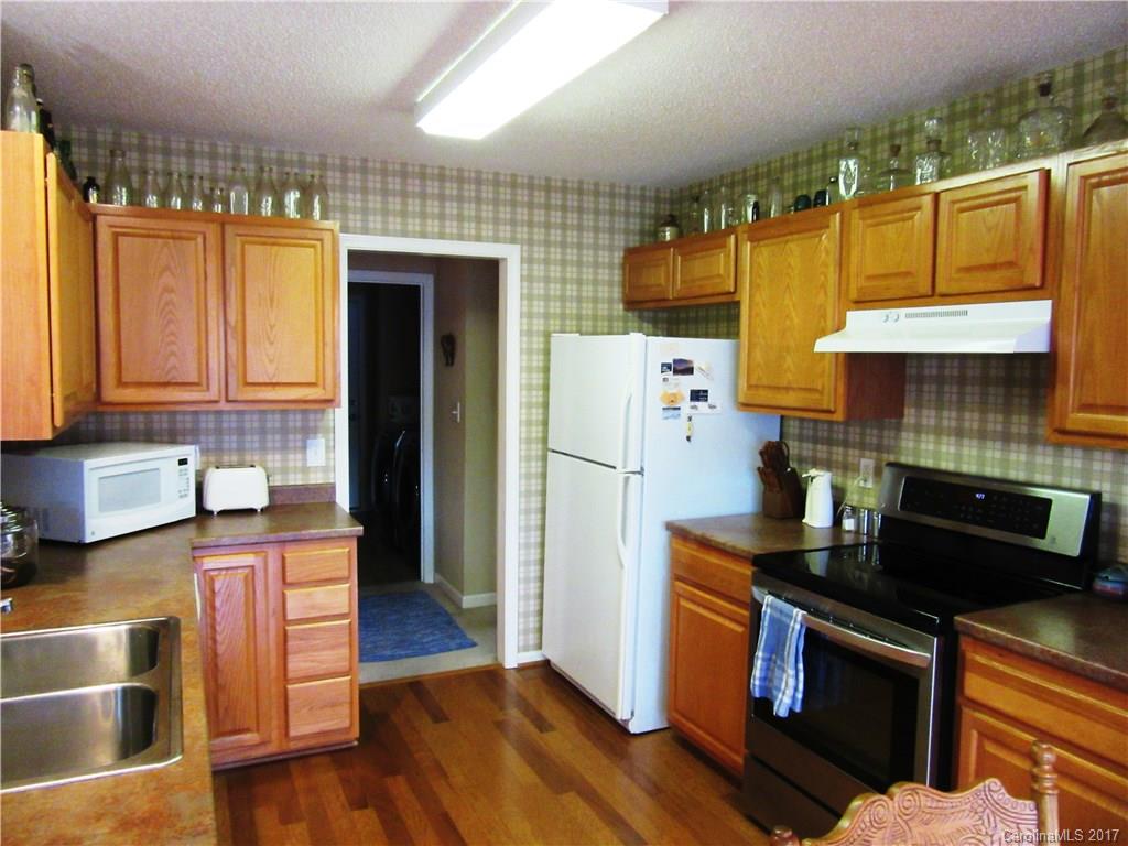 37 Morning Mist Road, Unit 37 Fletcher, NC 28732 - Photo 5 of 22