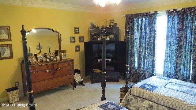1906 Hillcircle Road Louisville, KY 40214 - Photo 23 of 63 bedroom 3