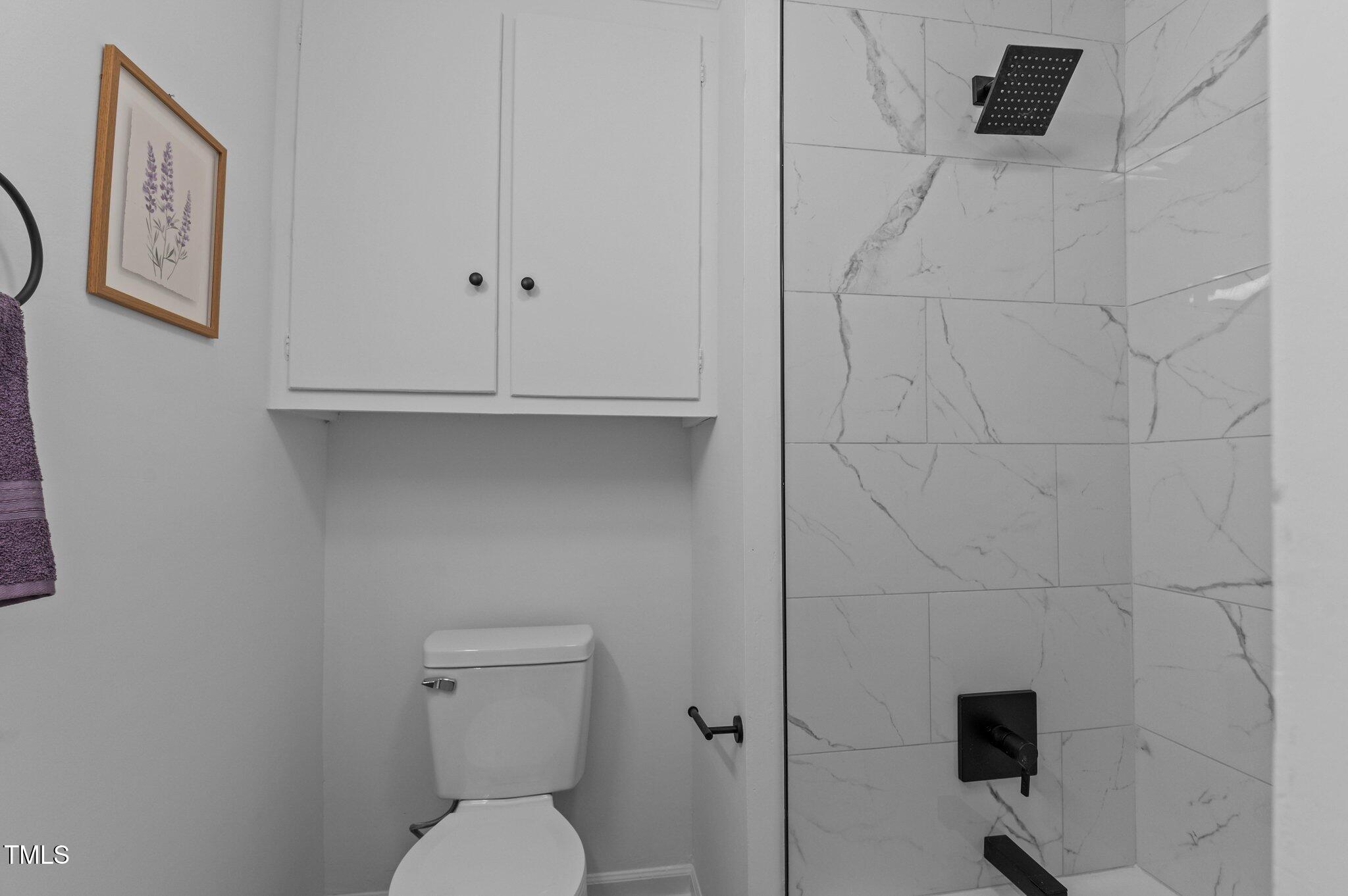 307 Yowland Road Henderson, NC 27536 - Photo 16 of 24 Hall Bath 3