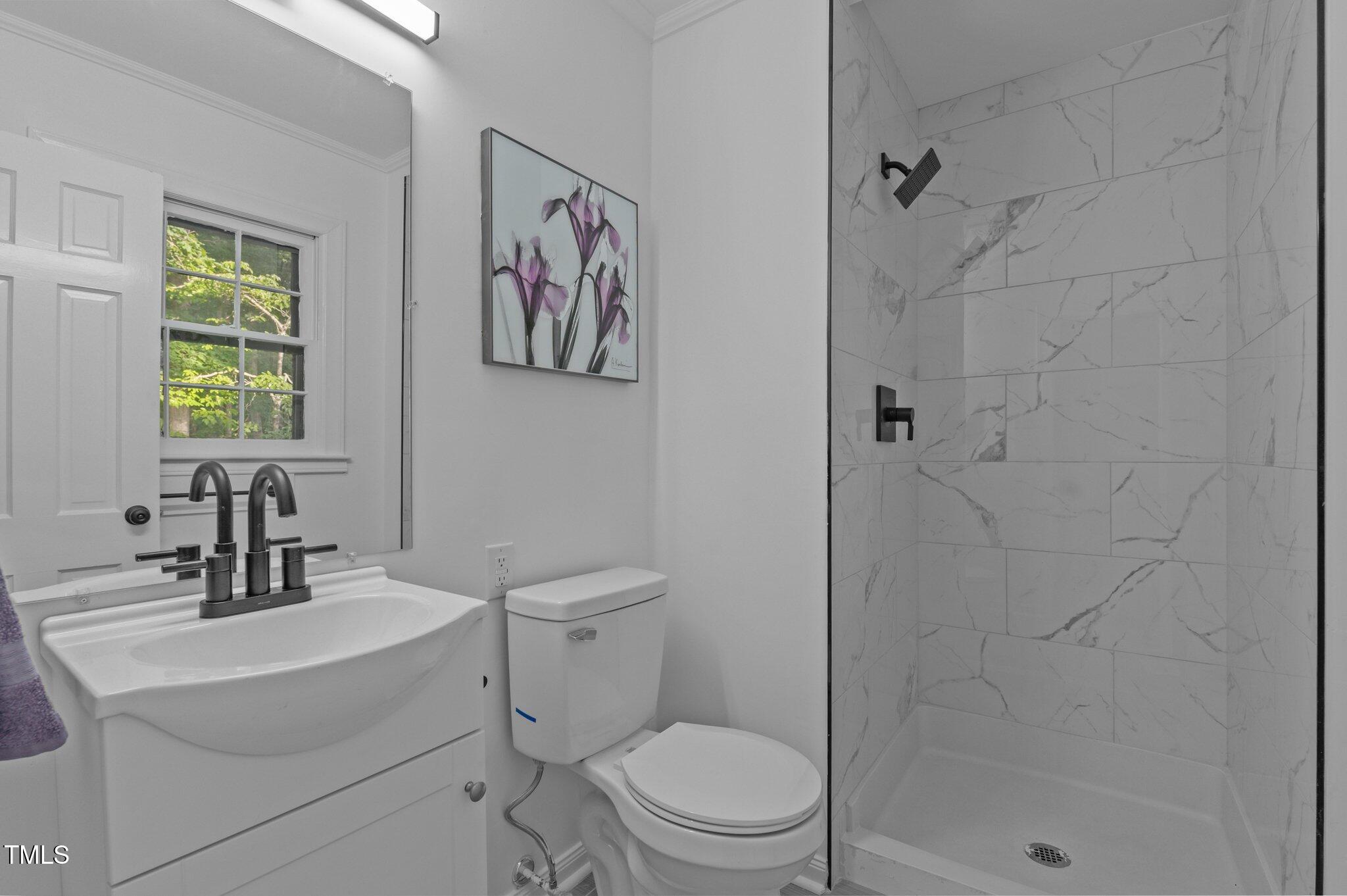 307 Yowland Road Henderson, NC 27536 - Photo 20 of 24 Bath Shower