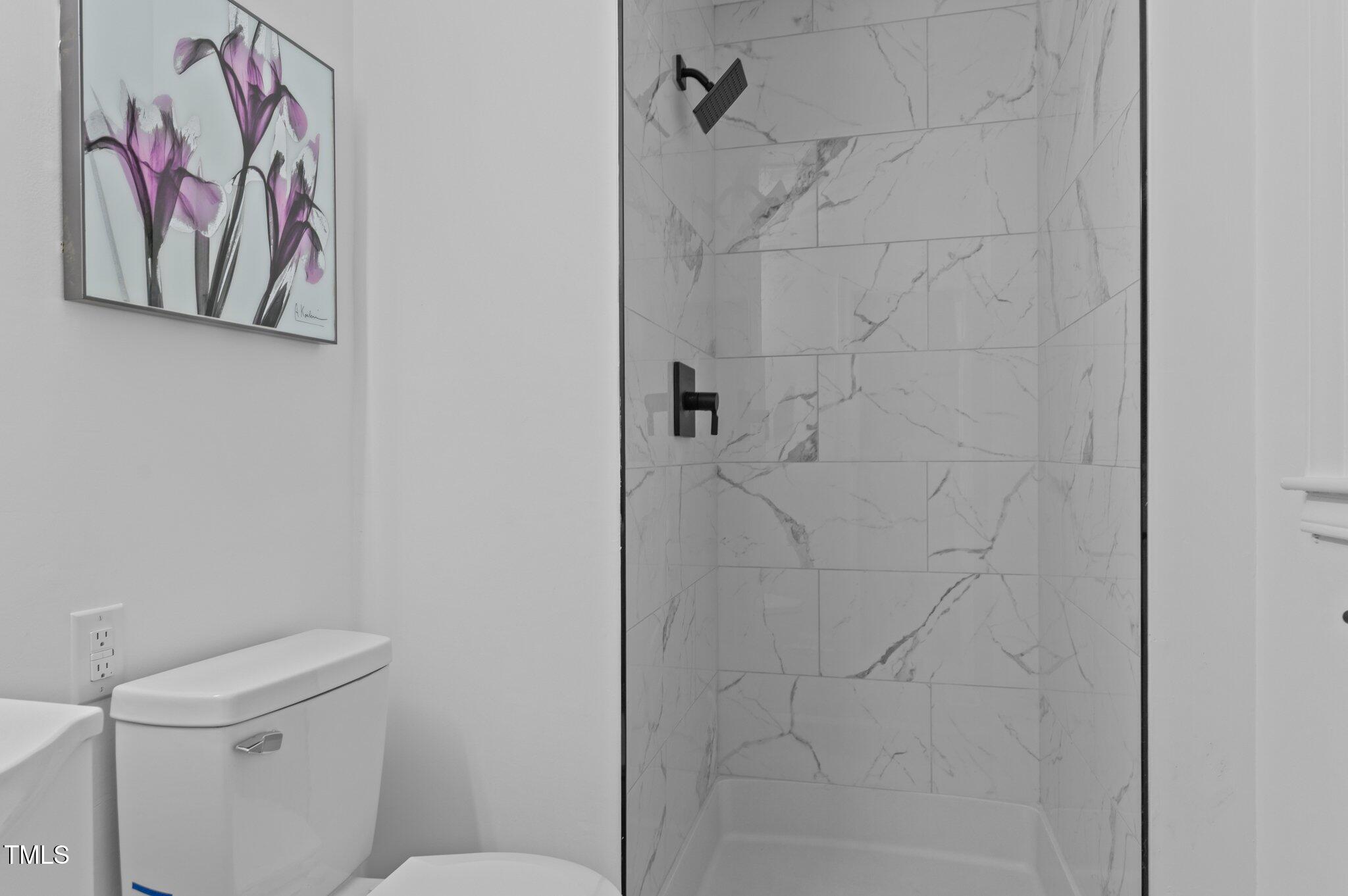 307 Yowland Road Henderson, NC 27536 - Photo 21 of 24 Bath Shower_