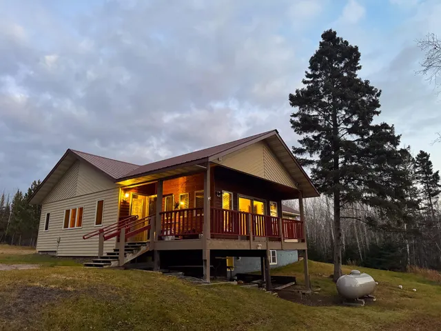 $375,000 | 7115 State Highway 1, Finland, MN 55603