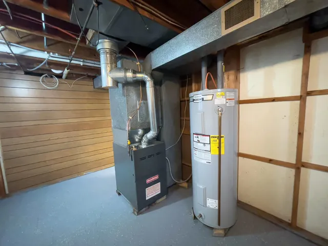 $375,000 | 7115 State Highway 1, Finland, MN 55603