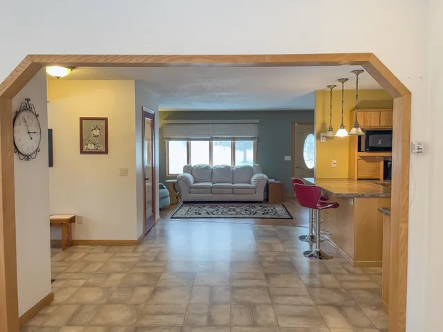 $375,000 | 7115 State Highway 1, Finland, MN 55603