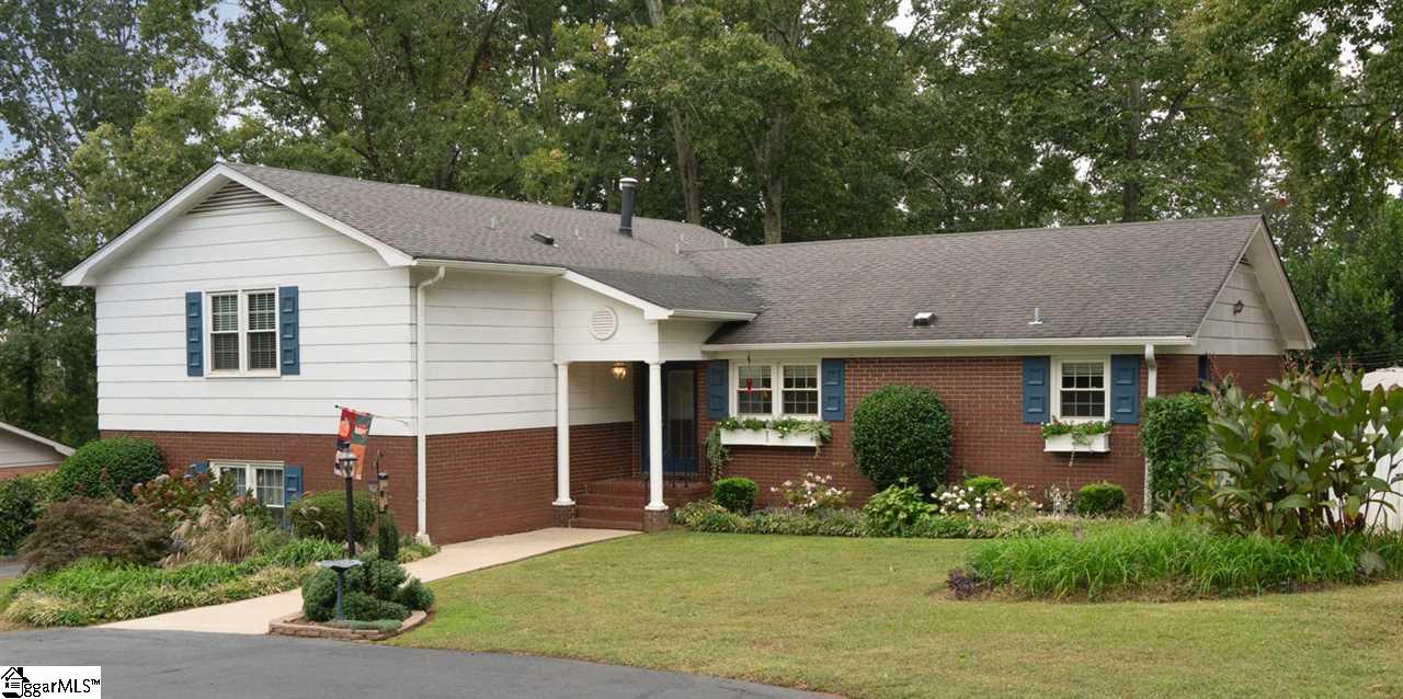 105 Maple Place Greer, SC 29651 - Photo 3 of 36