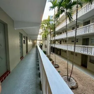 $1,600 | 330 Southeast 2nd Street, Unit 202G, Hallandale Beach, FL 33009