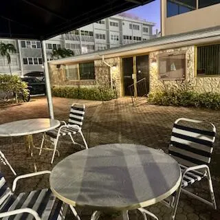 $1,600 | 330 Southeast 2nd Street, Unit 202G, Hallandale Beach, FL 33009