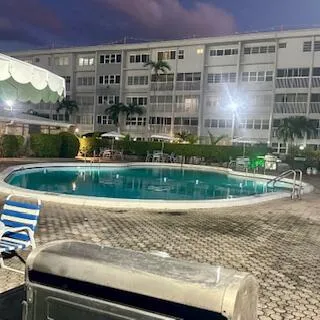 $1,600 | 330 Southeast 2nd Street, Unit 202G, Hallandale Beach, FL 33009