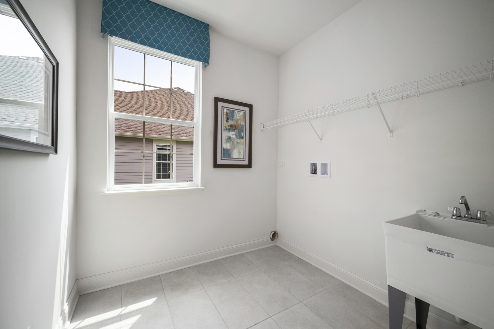 3650 Edelweiss Road Elgin, IL 60124 - Photo 30 of 38 a view of an empty room with a window