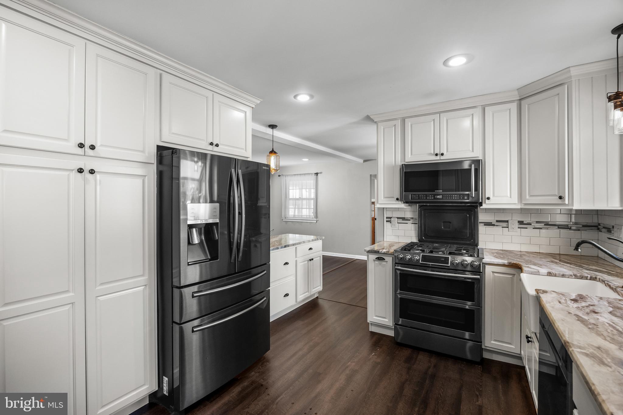 2211 New Albany Road Cinnaminson, NJ 08077 - Photo 7 of 20 Kitchen