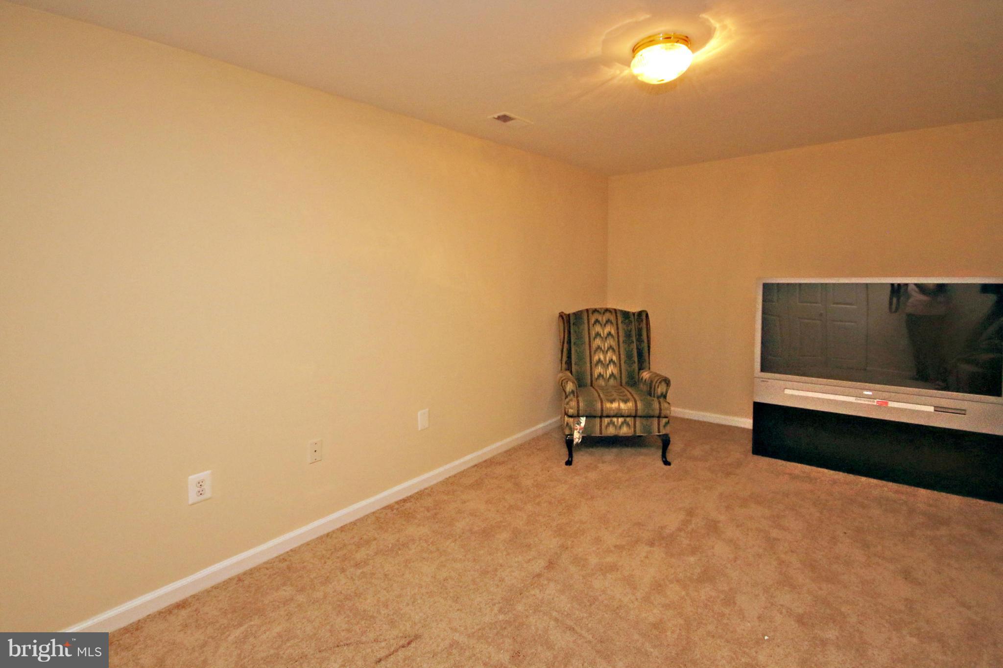 6973 Walker Mill Road Capitol Heights, MD 20743 - Photo 13 of 15 Family Room