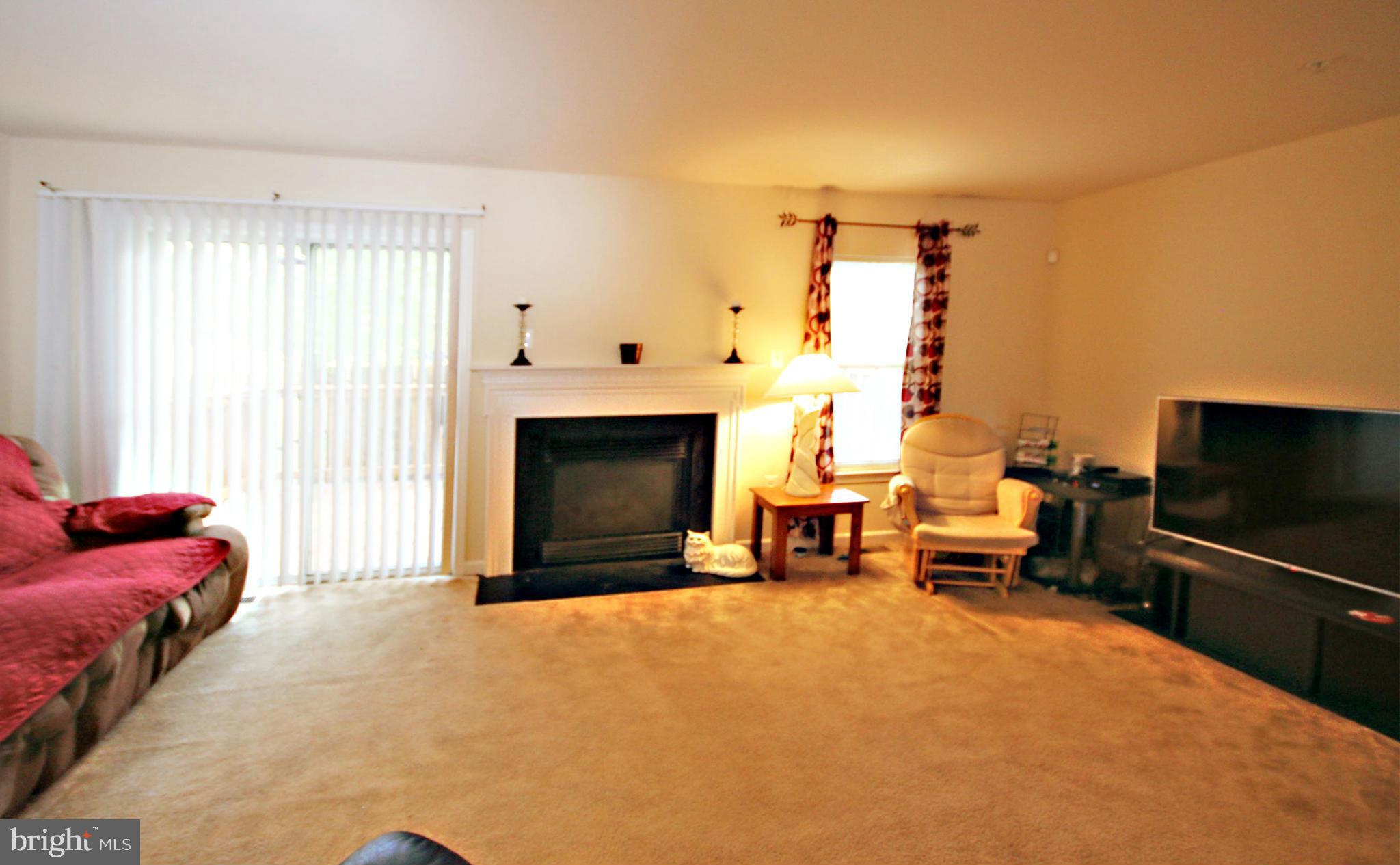 6973 Walker Mill Road Capitol Heights, MD 20743 - Photo 14 of 15 Living Room