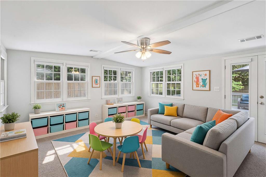 3265 Henderson Creek Road Atlanta, GA 30341 - Photo 11 of 24 Gallery Image 11