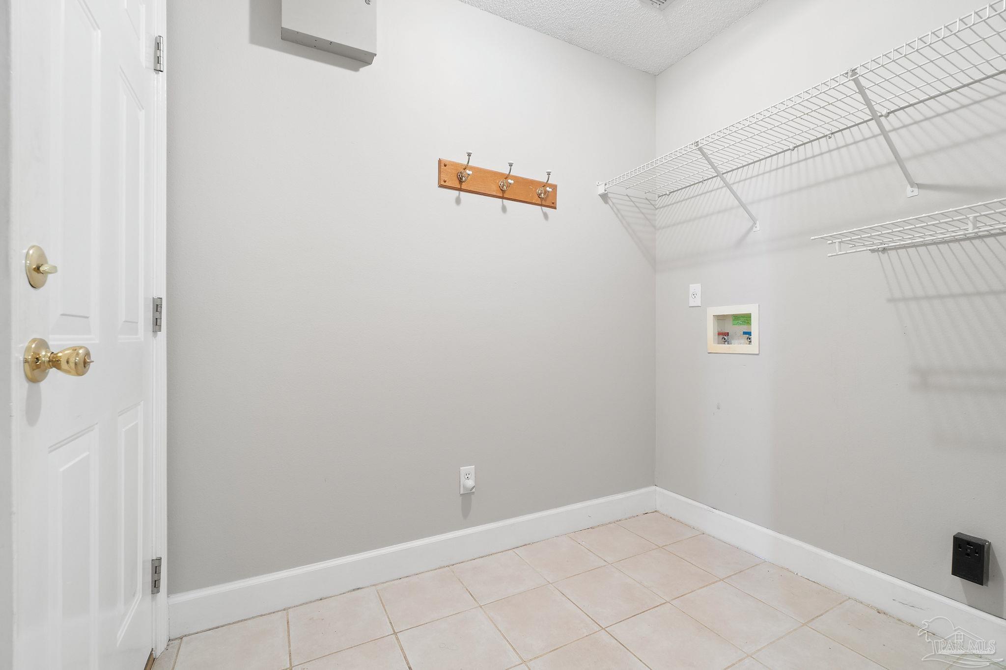 7051 Raburn Road Pensacola, FL 32526 - Photo 26 of 29